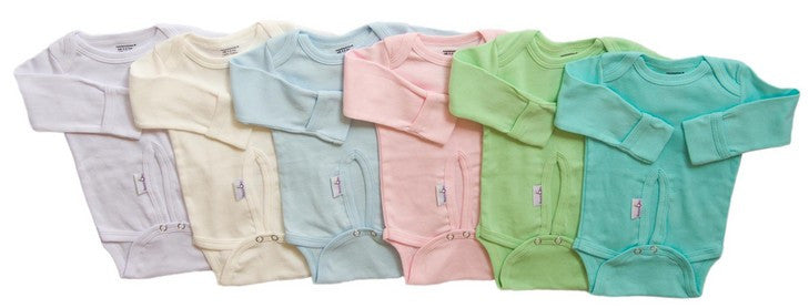 Best clothes for newborn with best sale umbilical cord